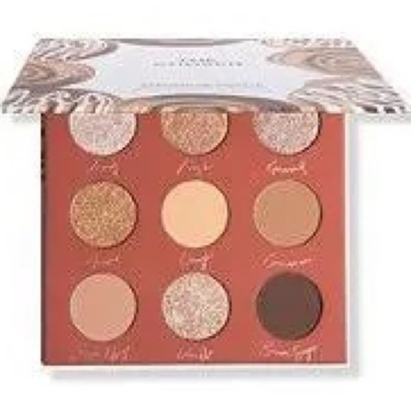 The Chosen Bun Eyeshadow Palette New
